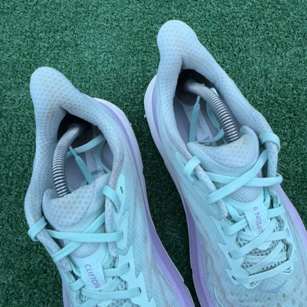 HOKA ONE ONE CLIFTON 9 - Women’s Running Shoes - SIZE 11B - Picture 5 of 10
